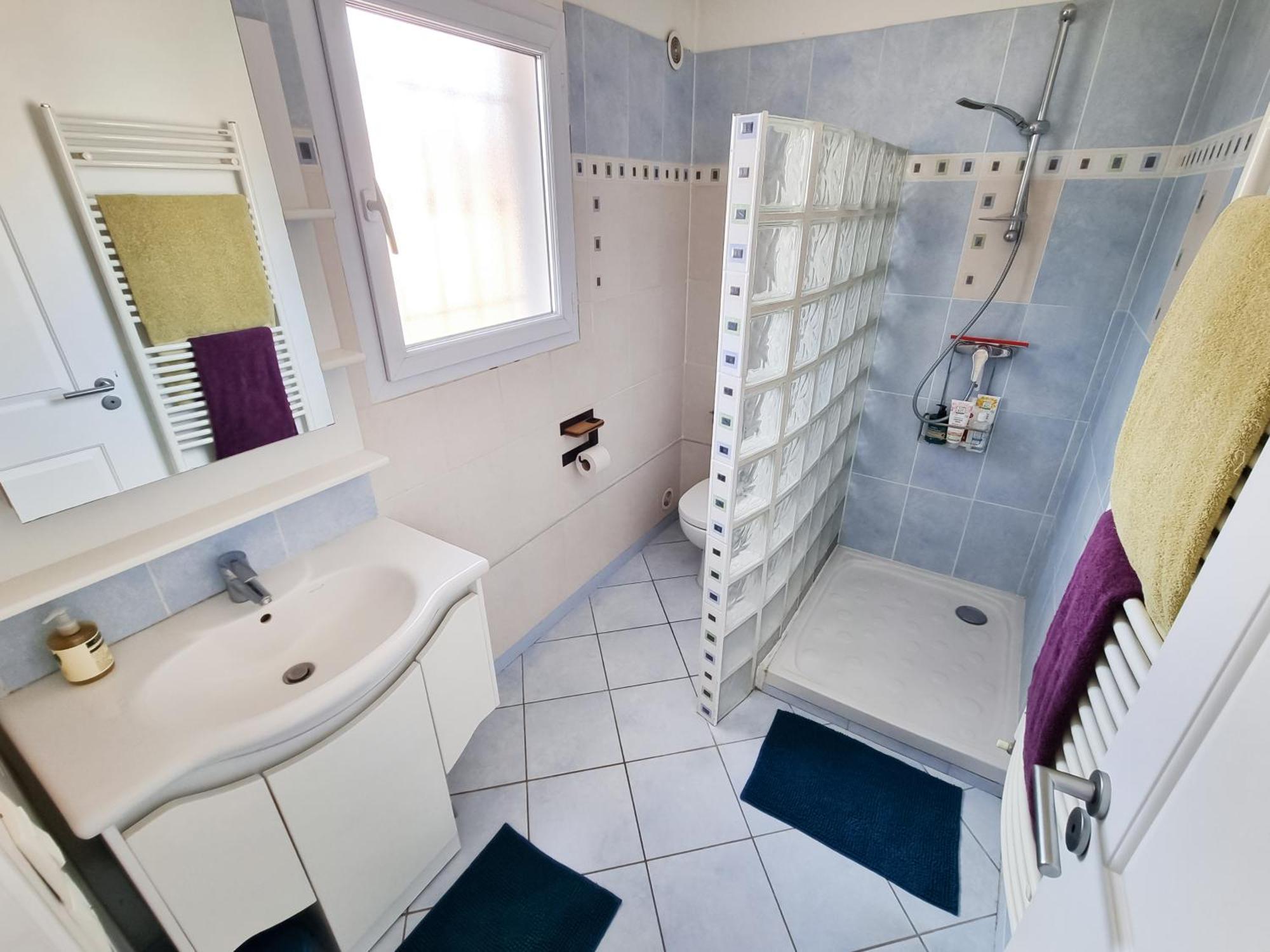 Villa Ocre Et Bleue A Yourhosthelper Hyères