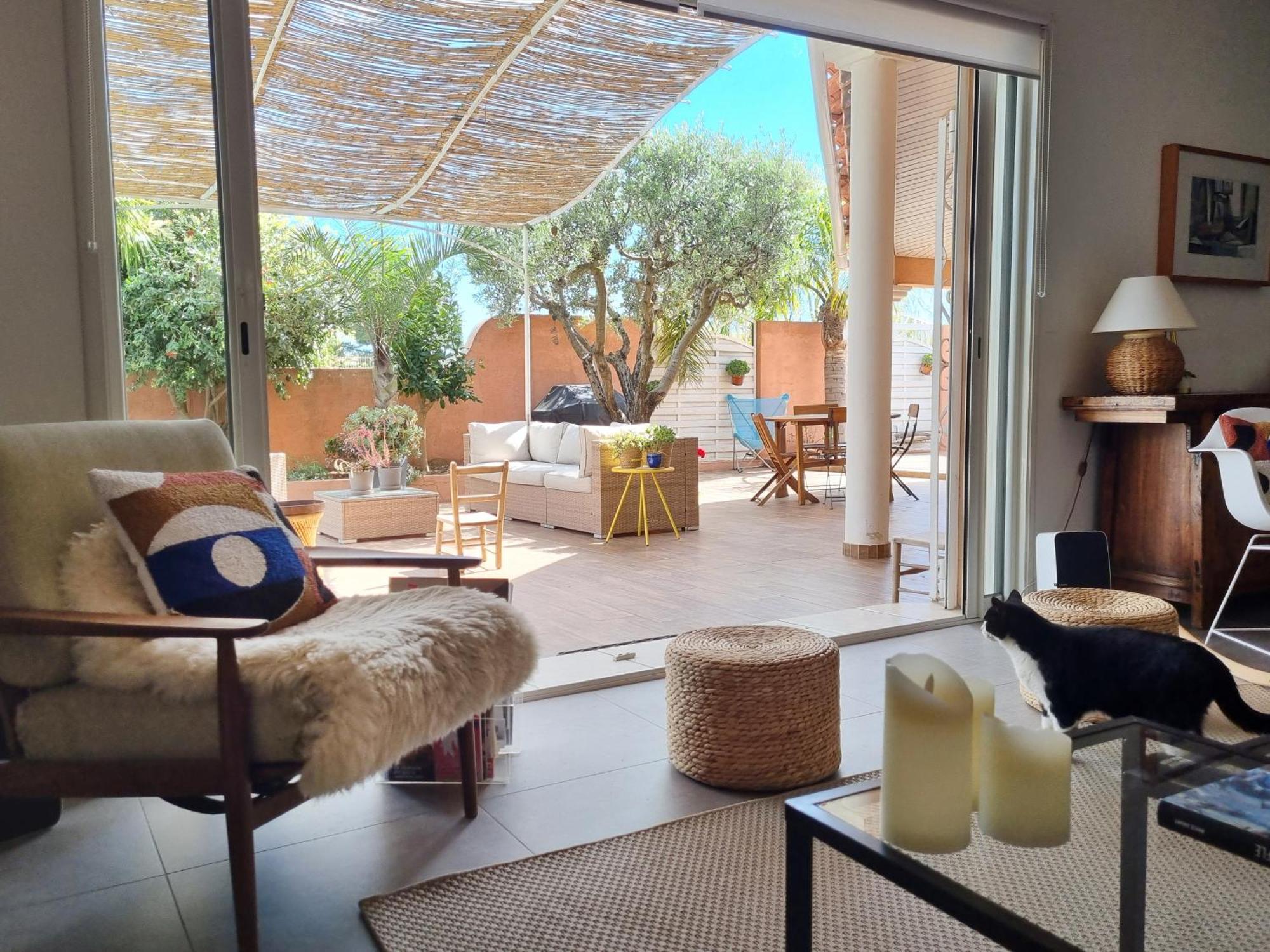Villa Ocre Et Bleue A Yourhosthelper *